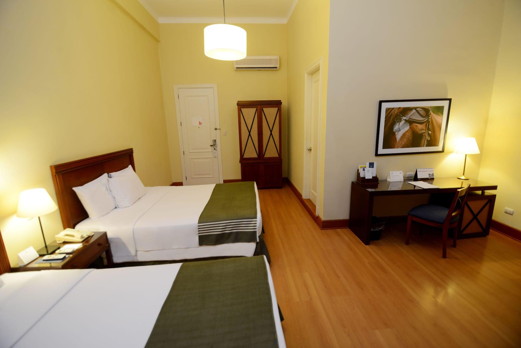 Lp Los Portales Hotel Piura Buitenkant foto