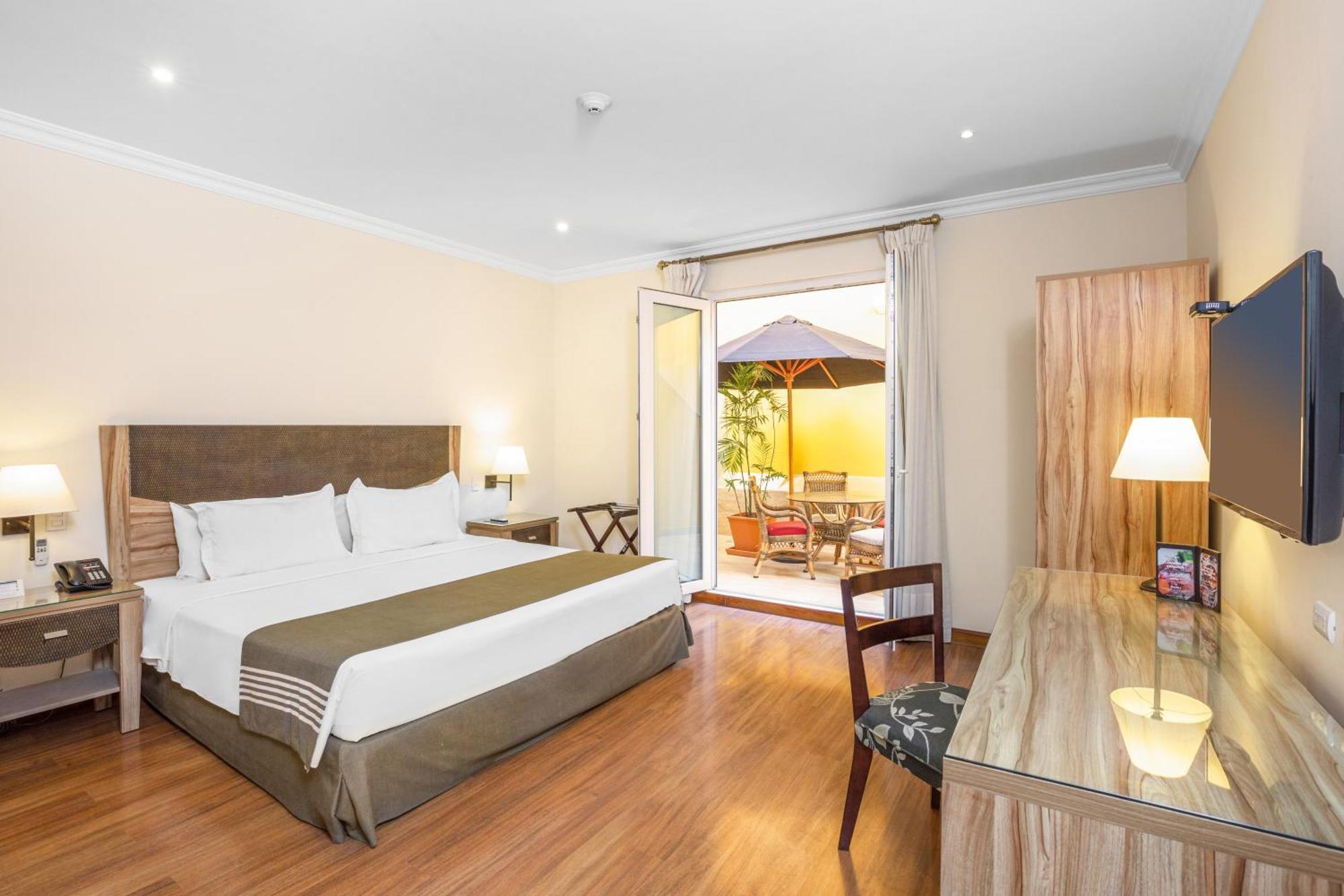 Lp Los Portales Hotel Piura Buitenkant foto